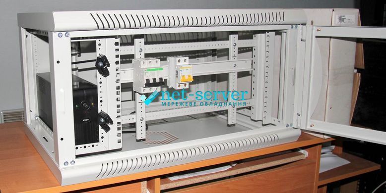Photo of Server wall cabinet 19" 9U, 512x700x450mm (H*W*D) Wallmount Lite 9U-450-700-P-ShN &ndash; buy online with delivery across Ukraine at Net-server