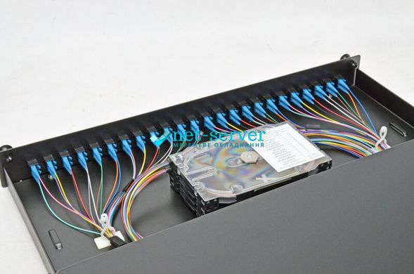 Patch Panel 48 ports, 24 LC-Duplex adapters, SM(OS2), 1U, retractable LAN1-24AE-PGTL-B