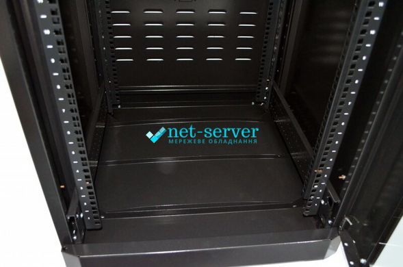 Шкаф серверный напольный 19", 28U, 610х675мм (Ш*Г), разборной, черный, UA-MGSE2866MB