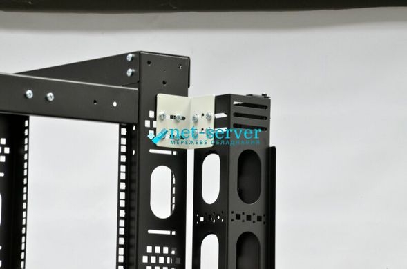 Комплект держателей бокового организатора кабеля с крышкой MGSESM к стойкам, CMS UA-MGSESMH-G